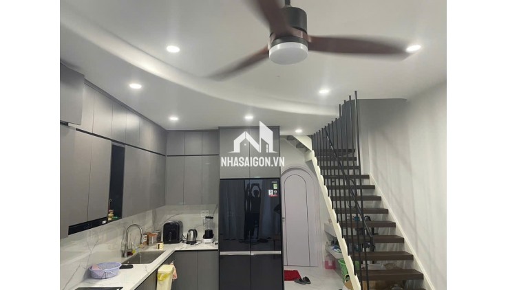 Bán Nhà 1 Trệt 1 lầu hẻm ô tô nhỏ 1 căn ra MT. Đường 379 Tăng Nhơn Phú A